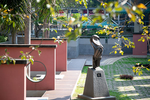 岭南大学_1