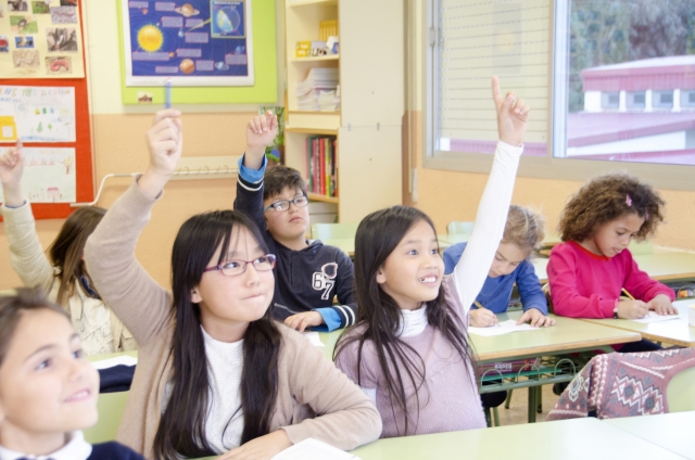 四类趣味英语游戏推荐，提升小学生英语学习热情