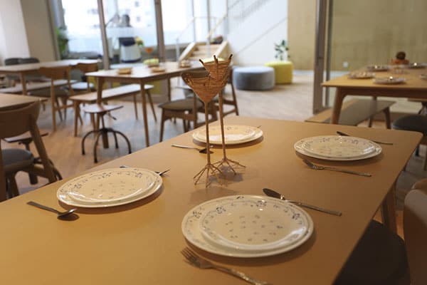 香港留学，三本线也可以去？